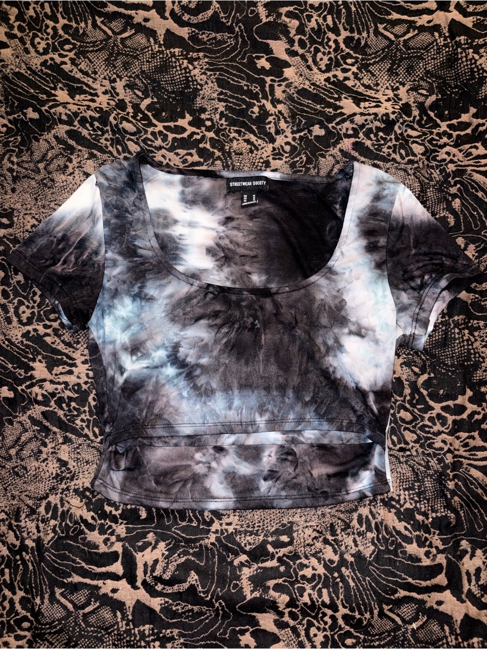 Streetwear Society Black & Gray Tie-Dye Scoop Crop Top